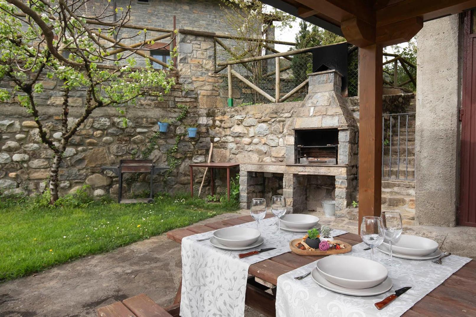 Casa Rural Sofia Ordesa Escalona Екстериор снимка